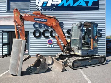 Mini pelle DOOSAN DX62-3