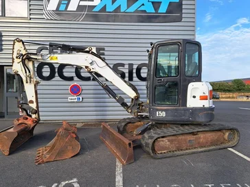 Mini pelle BOBCAT E50