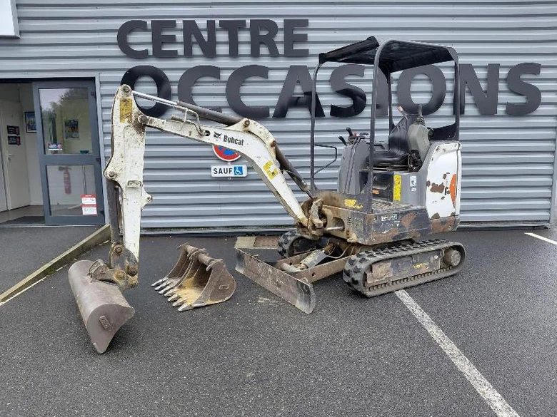 Mini pelle BOBCAT E19 V