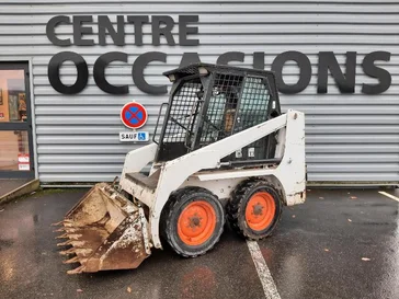 Chargeurs compacts BOBCAT 553